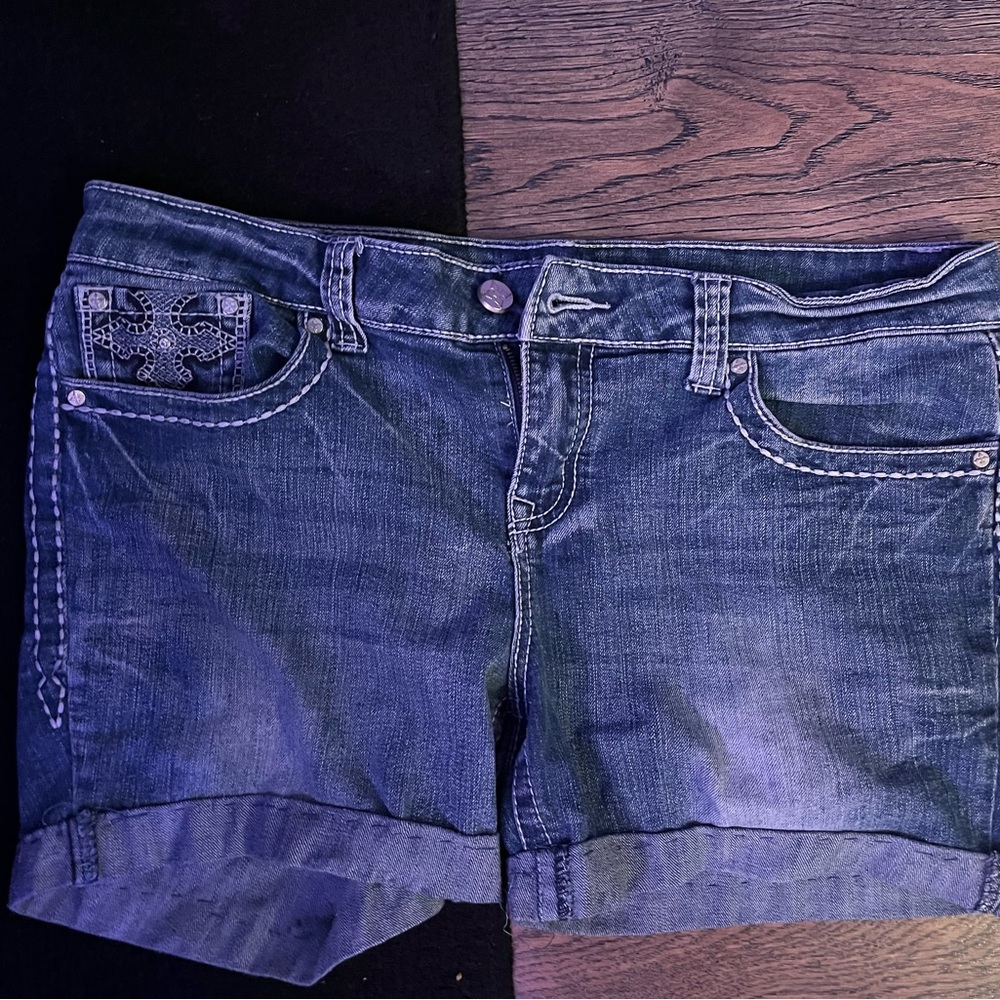 Sound girl jean shorts